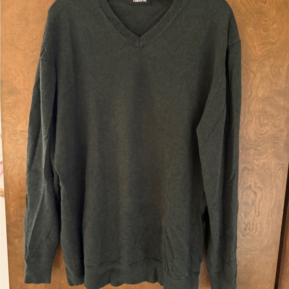 Claiborne Men's Forest V-Neck Sweater